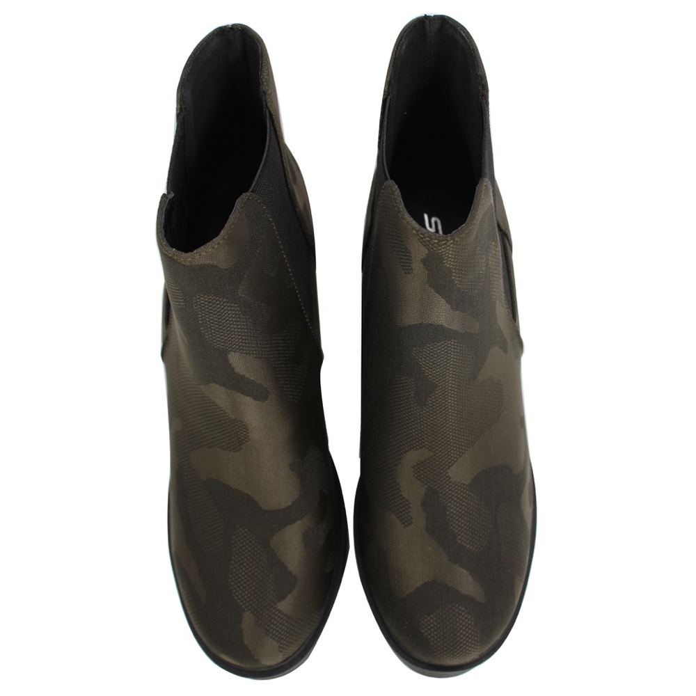 Camouflage Faux Suede Chelsea Lug Block Heel Ankle - Picture 2 of 7